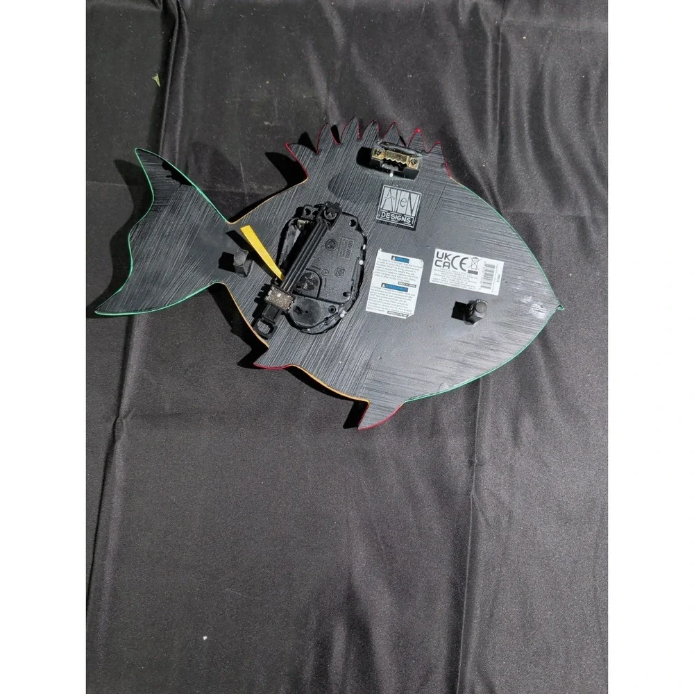 Allen Designs Wide-Eyed Fishy Shaped Wall Clock W/O Pendulum *Read*